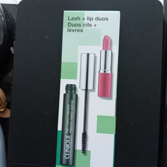 Clinique plum pop lipstick & high impact mascara duo New in box - Picture 2 of 4